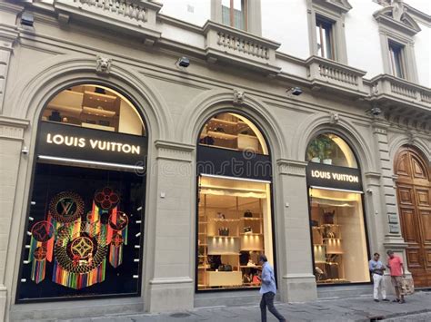 louis vuitton in florence italy|italy louis vuitton outlet.